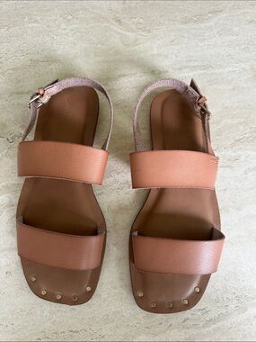 Universal Thread Tan Double-Strap Sandals with Ankle Buckle